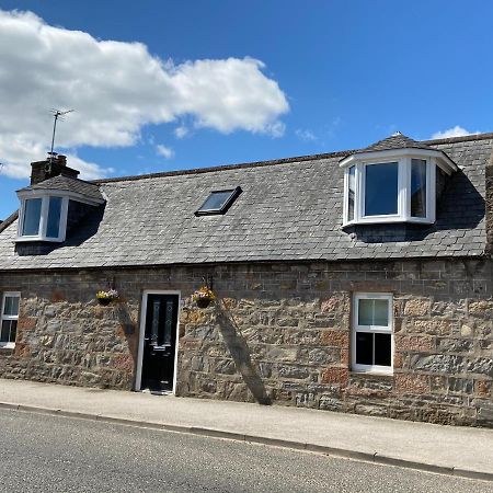 Islas Cottage, A Home In The Heart Of Speyside Dufftown Extérieur photo